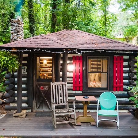 Log Cabin Motor Court Asheville Exterior photo