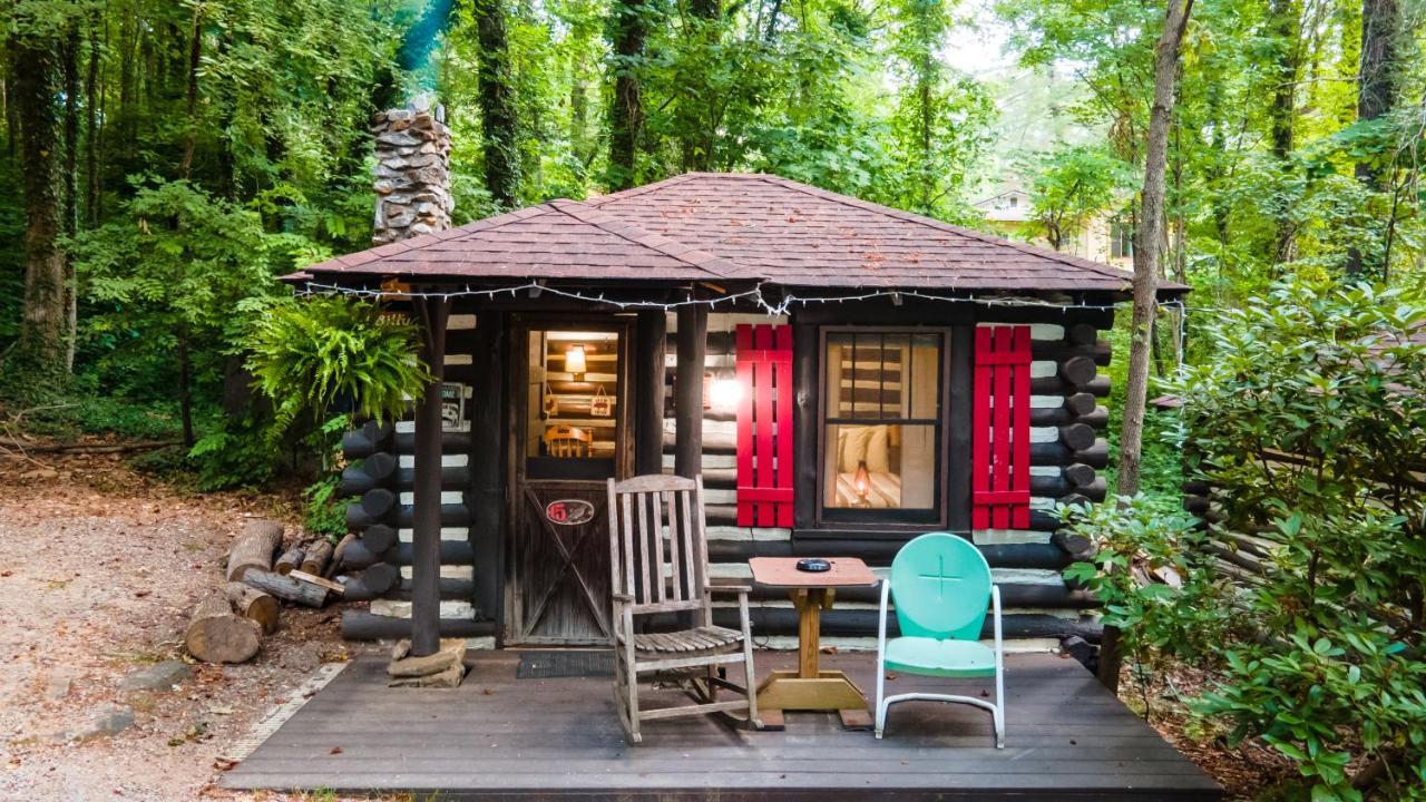 Log Cabin Motor Court Asheville Exterior photo