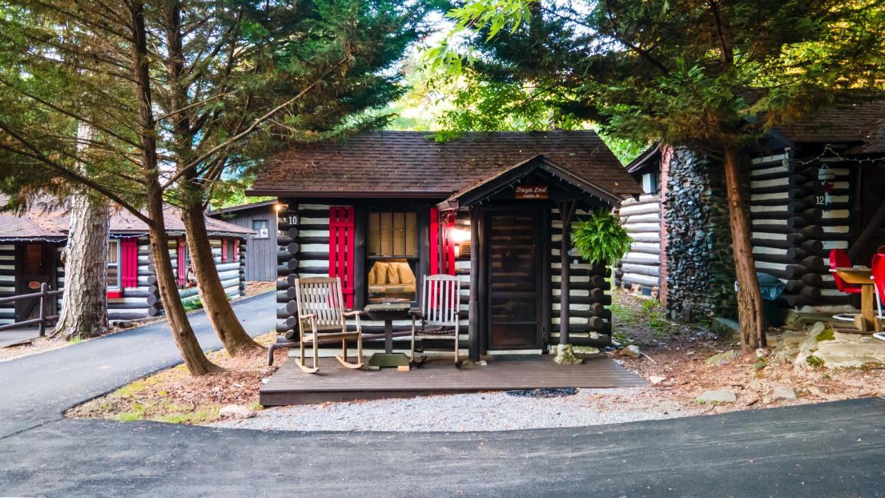 Log Cabin Motor Court Asheville Exterior photo
